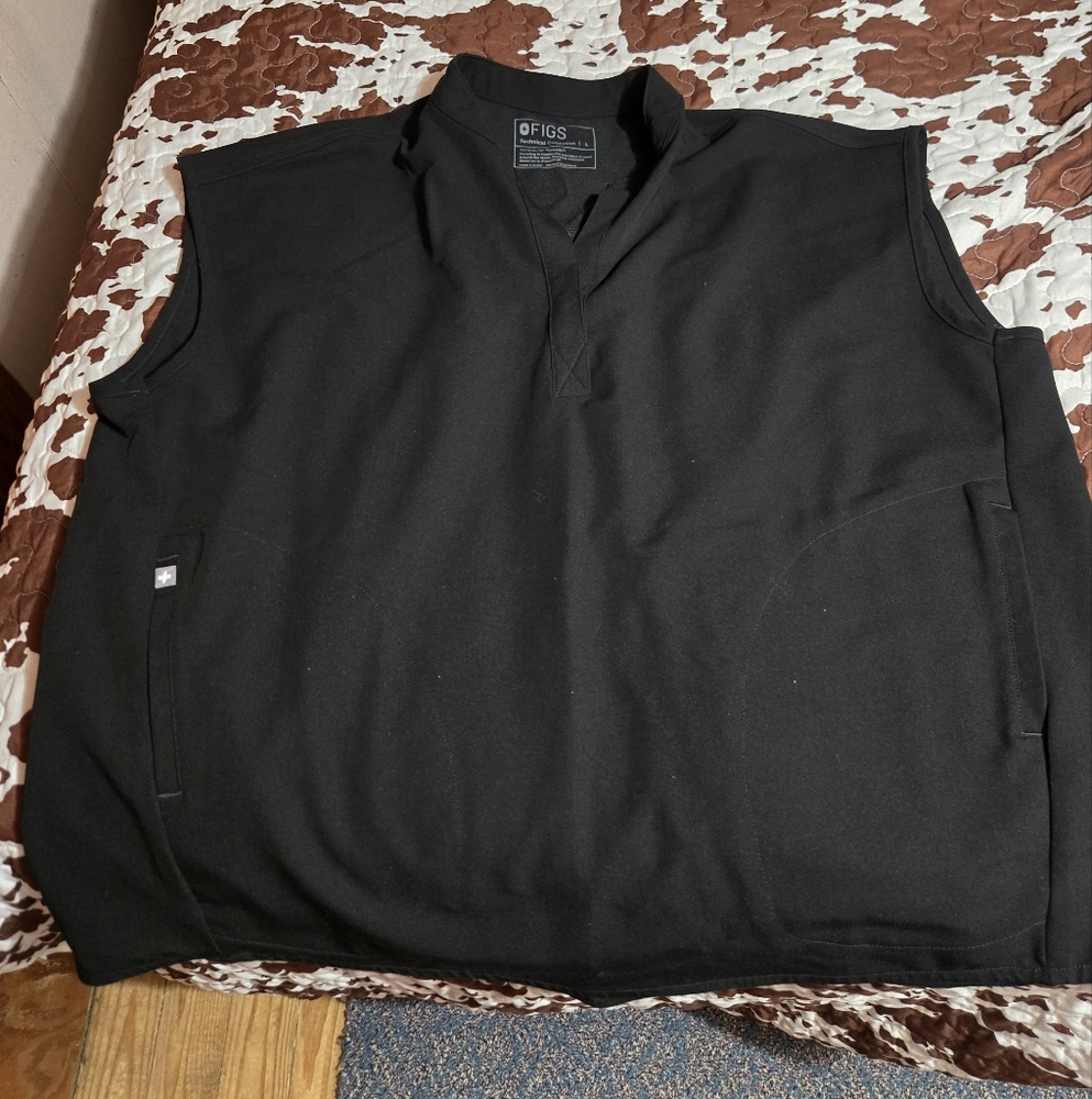 Figs Classic Black Sleeveless Top